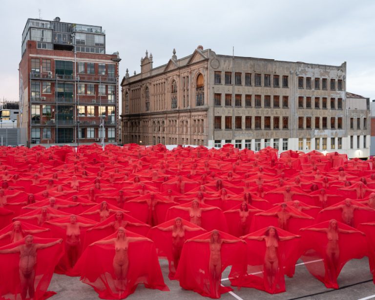 Spencer Tunick Reveals The Return Of The Nude The 8 Percent